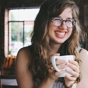 Meet your Posher, Alicia